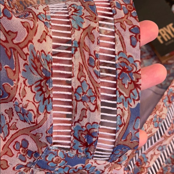 NWT Frye Floral Print Longsleeve V-neck Blouse Top - Picture 8 of 13